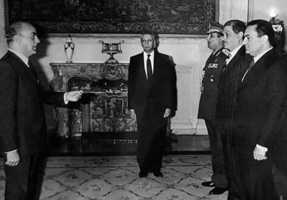 Institutional leadership pictured with H.E. President Hosni Mubarak